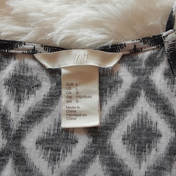 H&M printed crop tank top - Picture 3 of 3